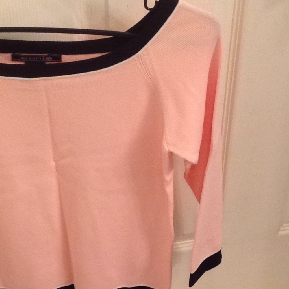 Blouse - Picture 4 of 4